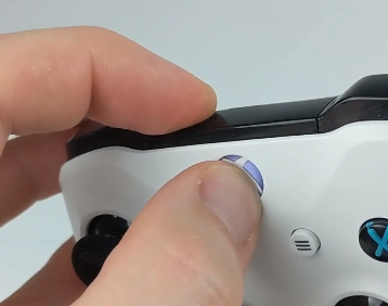 How to Connect Xbox One Controller to iPhone bluetooth pairing mode